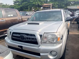 Toyota Tacoma 2010 Silver