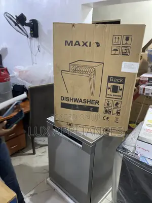Maxi Dishwasher – Powerful Wash, Spotless Results