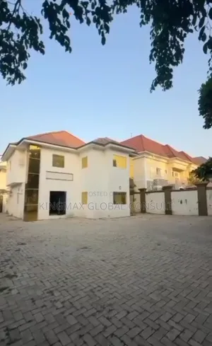 9bdrm Duplex in Wuse 2 for sale