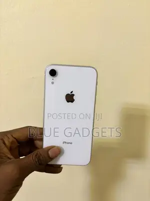 Apple iPhone XR 64 GB White