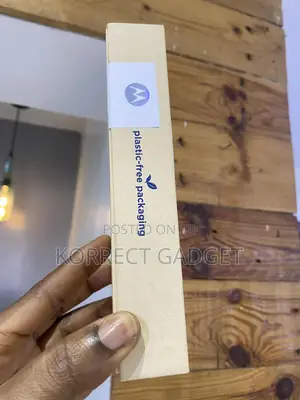 New Motorola Moto G (2024) 128 GB Orange
