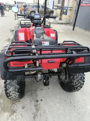 Honda 2005 Red