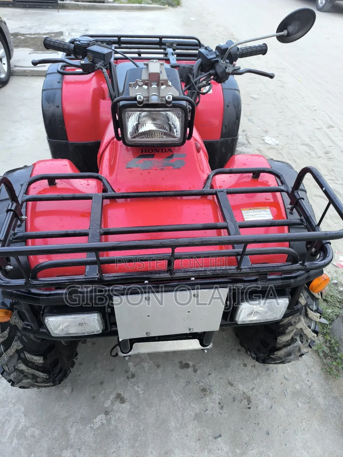 Honda 2005 Red