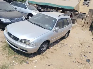 Toyota Corolla 2000 Silver