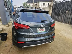 Hyundai Santa Fe Limited 4dr SUV AWD w/Saddle Interior (3.3L 6cyl 6A)