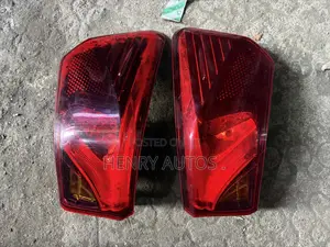 Set Taillights for Avensis 2018