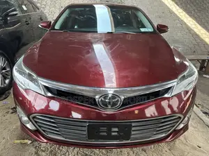 Toyota Avalon Limited Sedan FWD (3.5L 6cyl 6A) 2013 Red