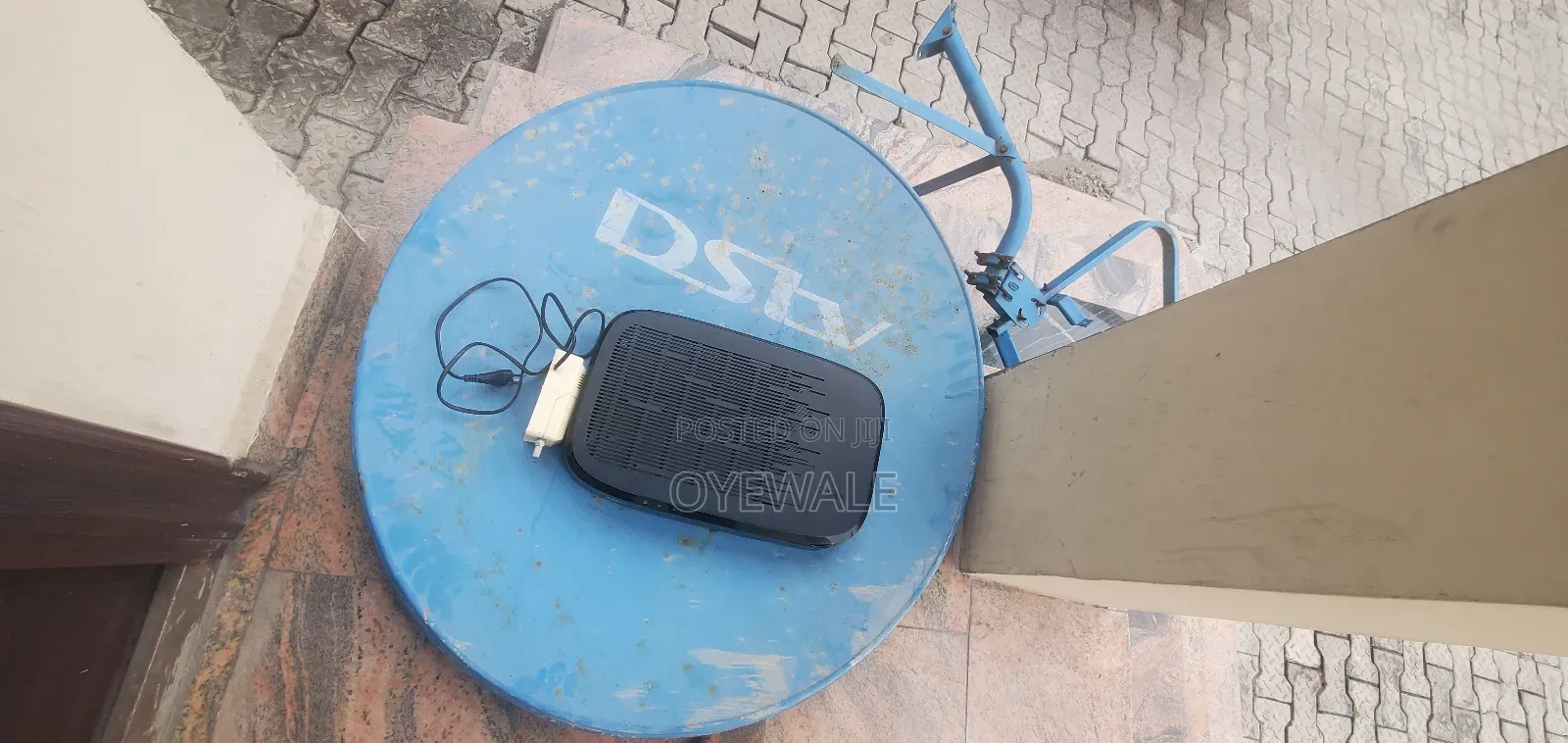 Dstv Explora