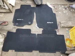 Rav4 2015 Footmat Rug