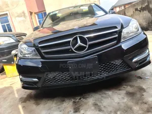 Mercedes-Benz C300 Sport 4Matic Sedan AWD (3.5L 6cyl 7A) 2014 Black