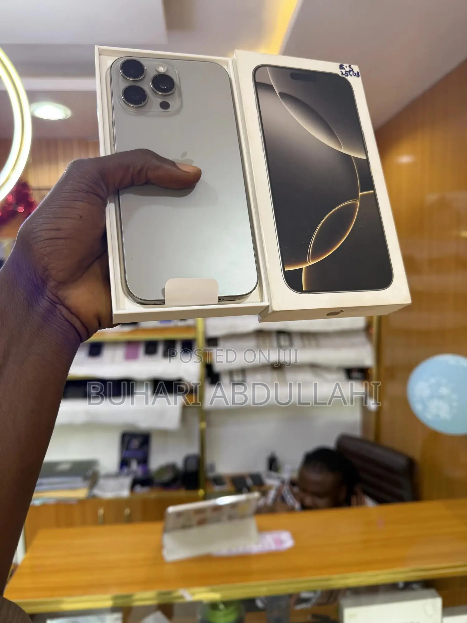 Apple iPhone 16 Pro Max 256 GB Gold