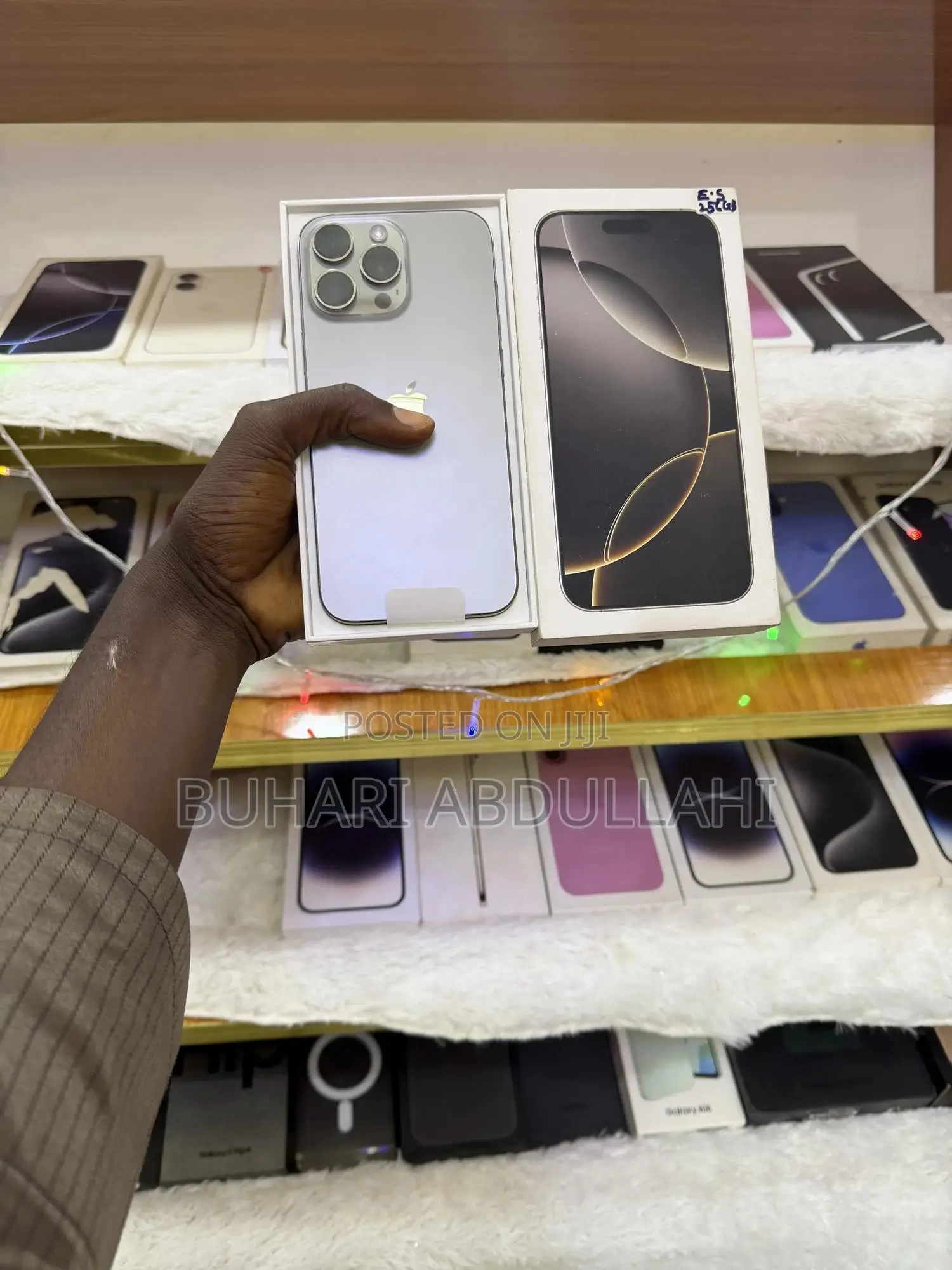 Apple iPhone 16 Pro Max 256 GB Gold