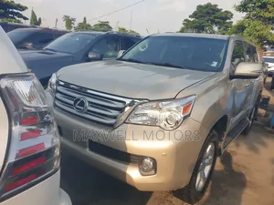 Lexus GX 460 2012 Gold