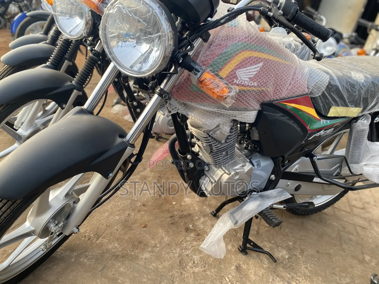 New Honda CB 2025 Red