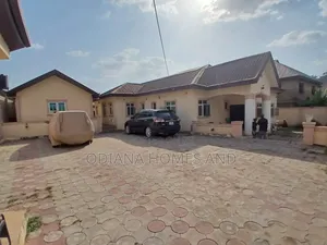 4bdrm Bungalow in Ire Akari Estate, Ibadan for sale