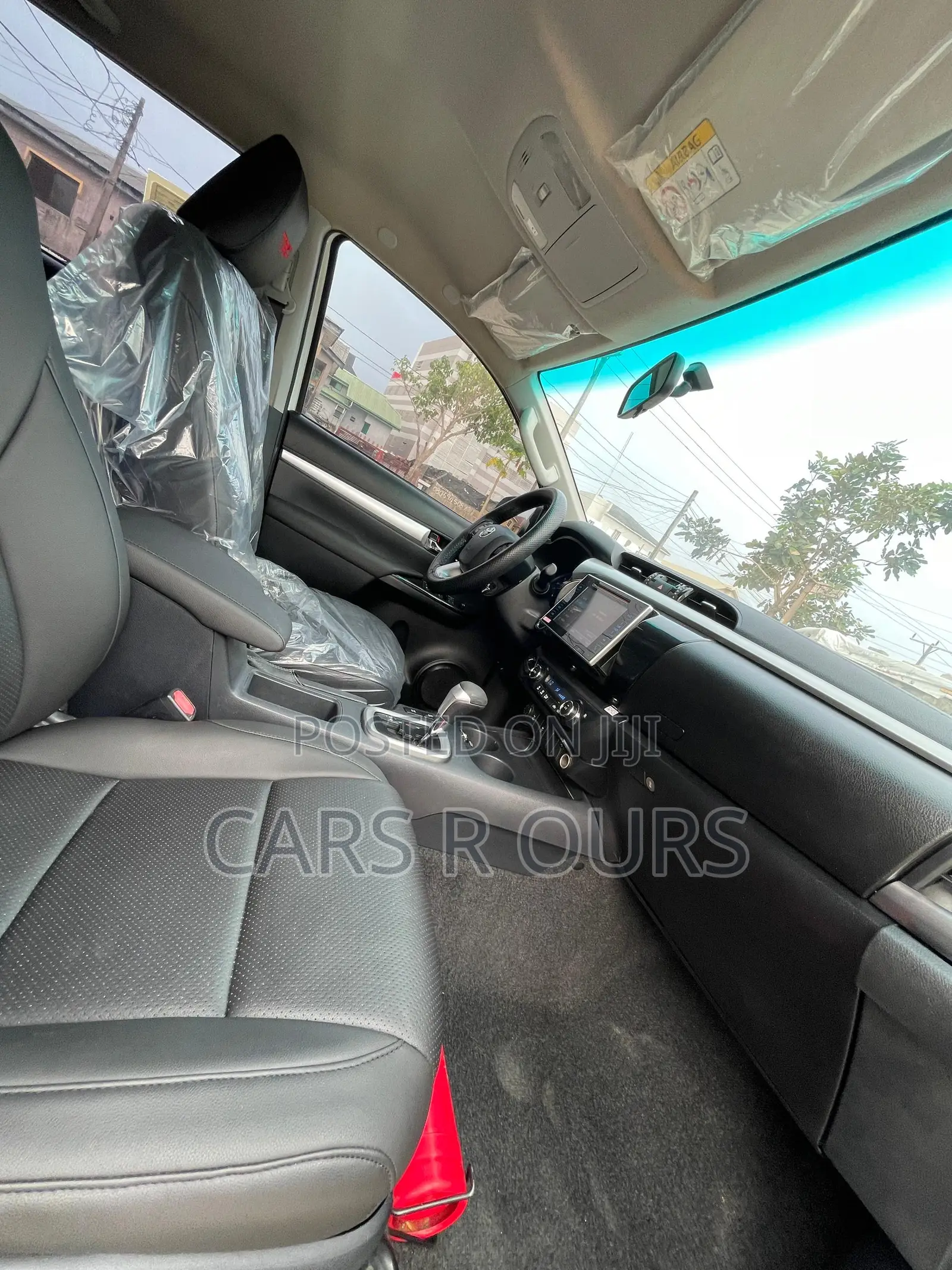 Toyota Hilux 2018 White