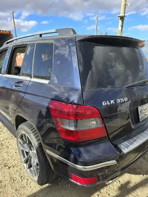 Mercedes-Benz GLK-Class 2010 Blue