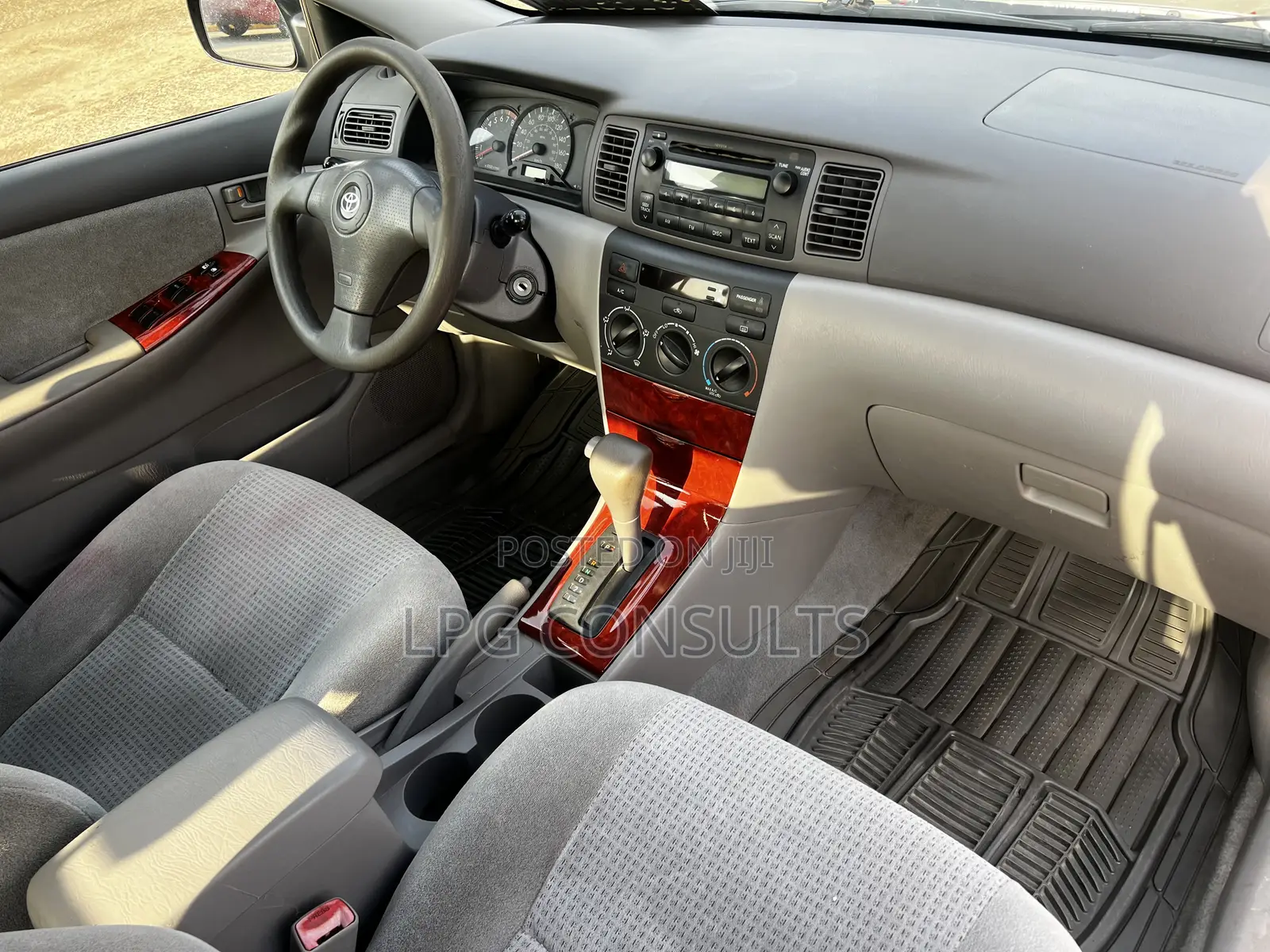 Toyota Corolla LE 2005 Blue