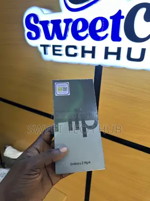 New Samsung Galaxy Z Flip4 256 GB Gray