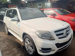 Mercedes-Benz GLK-Class Base GLK 350 4dr 4x2 (3.5L 6cyl 7A) 2015 White