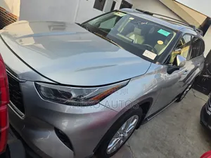 Toyota Highlander Limited AWD 2020 Silver
