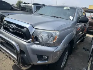 Toyota Tacoma 4dr Double Cab 5.0 ft. SB (2.7L 4cyl 4A) 2015 Silver