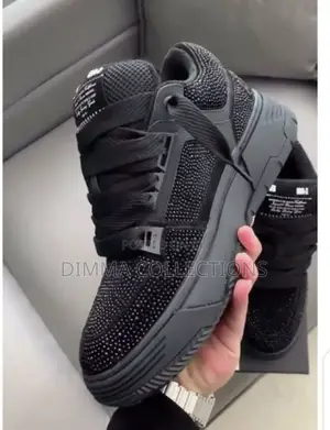 Newly Luxury Amiri Sneakers * Available :