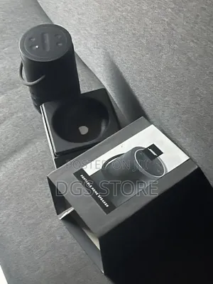 Open Box Bose Portable Home Speaker Bluetooth