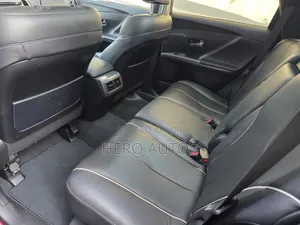 Toyota Venza XLE 4dr Wagon AWD (3.5L 6cyl 6A) 2015 Red