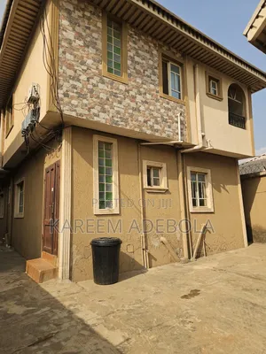 3bdrm Block of Flats in Paradise Estate, Yakoyo/Alagbole for rent