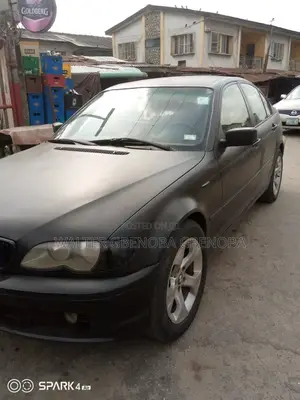 BMW 3 Series 320i RWD 2005 Black