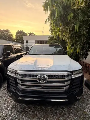 New Toyota Land Cruiser 2023 Black