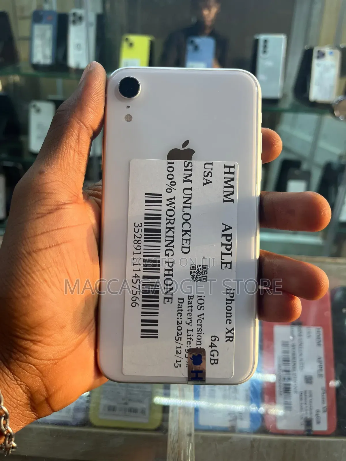 Apple iPhone XR 64 GB White
