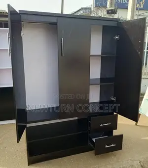 Quality HDF 3 Doors Wardrobe With Shoes Rack