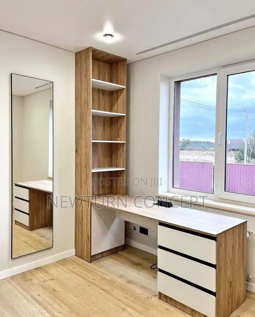 5ft Home Working Table and Books Shelf