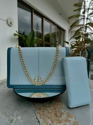 Luxe Chrisbella Beauties! Comes With the Cute Purse. *_Quality_* 