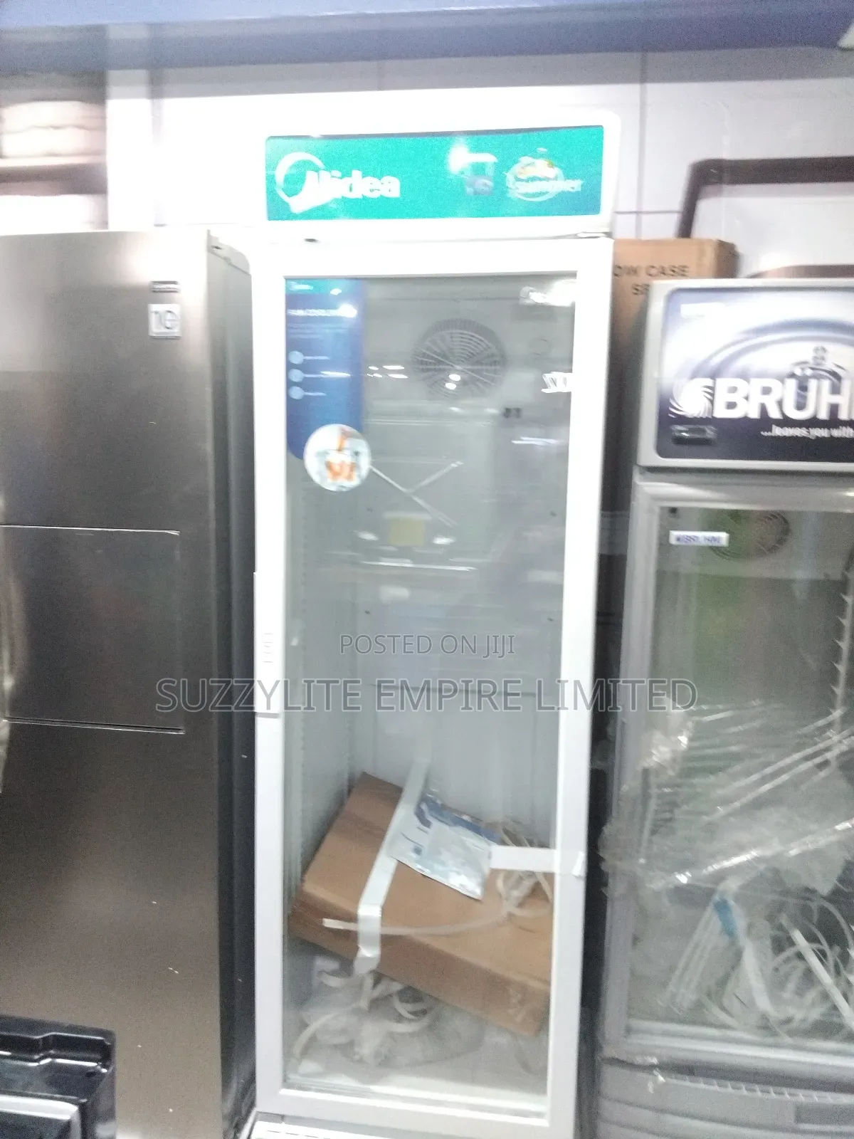 Midea Showcase Fridge 523 Liters