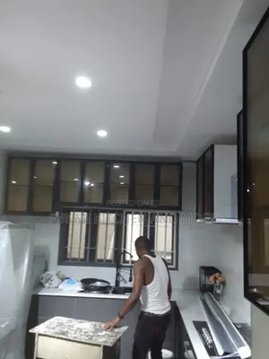 Fitted Kitchen Cabinets