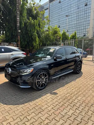 Mercedes-Benz 1422 2017 Black