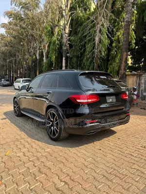 Mercedes-Benz 1422 2017 Black