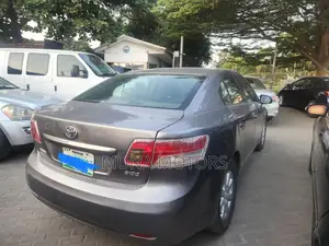 Toyota Avensis 2004