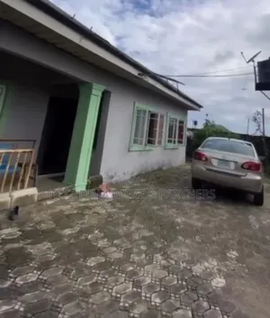 3bdrm Bungalow in Rumuaghulu Port for sale