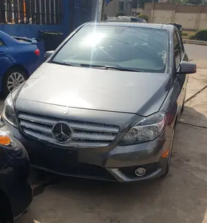 Mercedes-Benz B-Class B250 Petrol 2012 Black