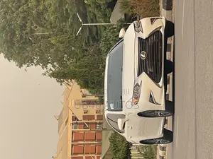 Lexus ES 350 FWD 2016 White