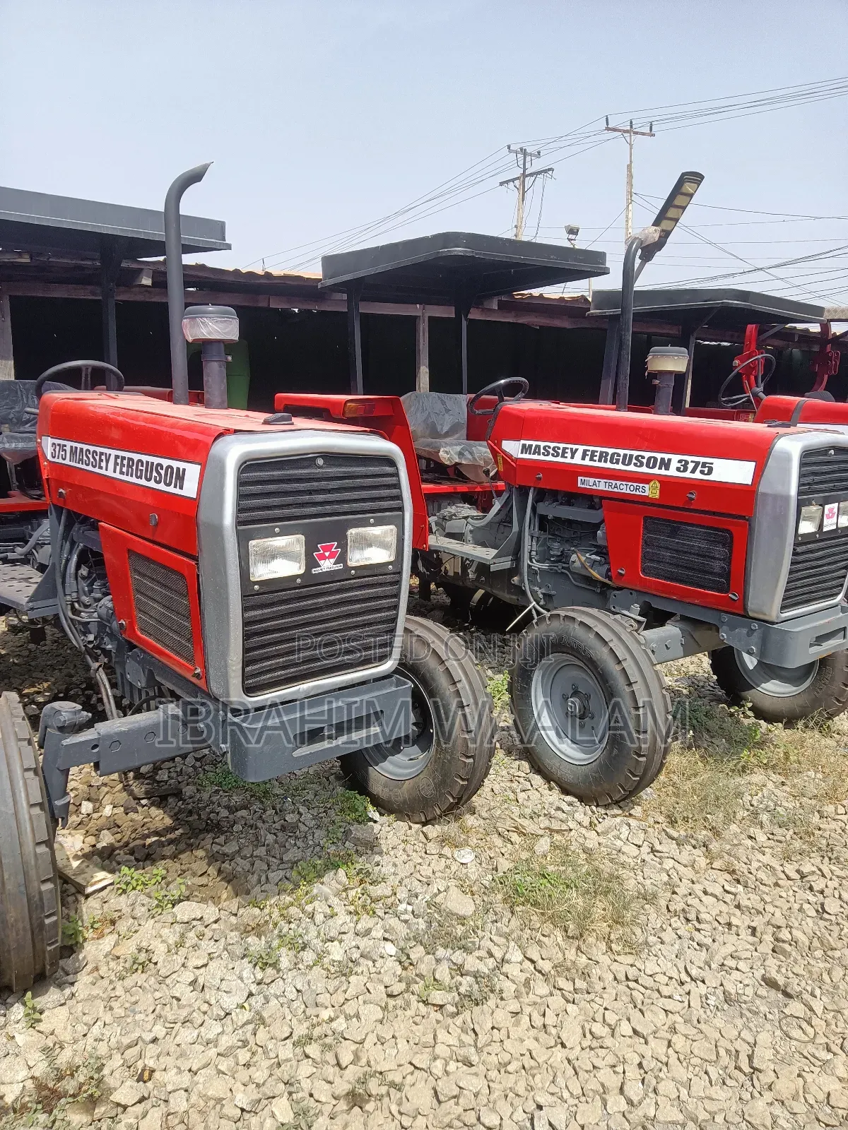 Massey Ferguson 375