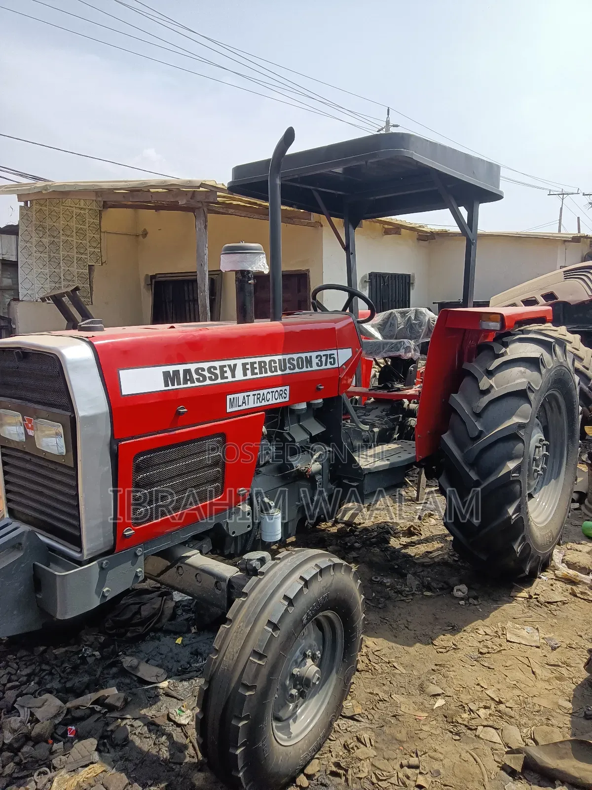 Massey Ferguson 375