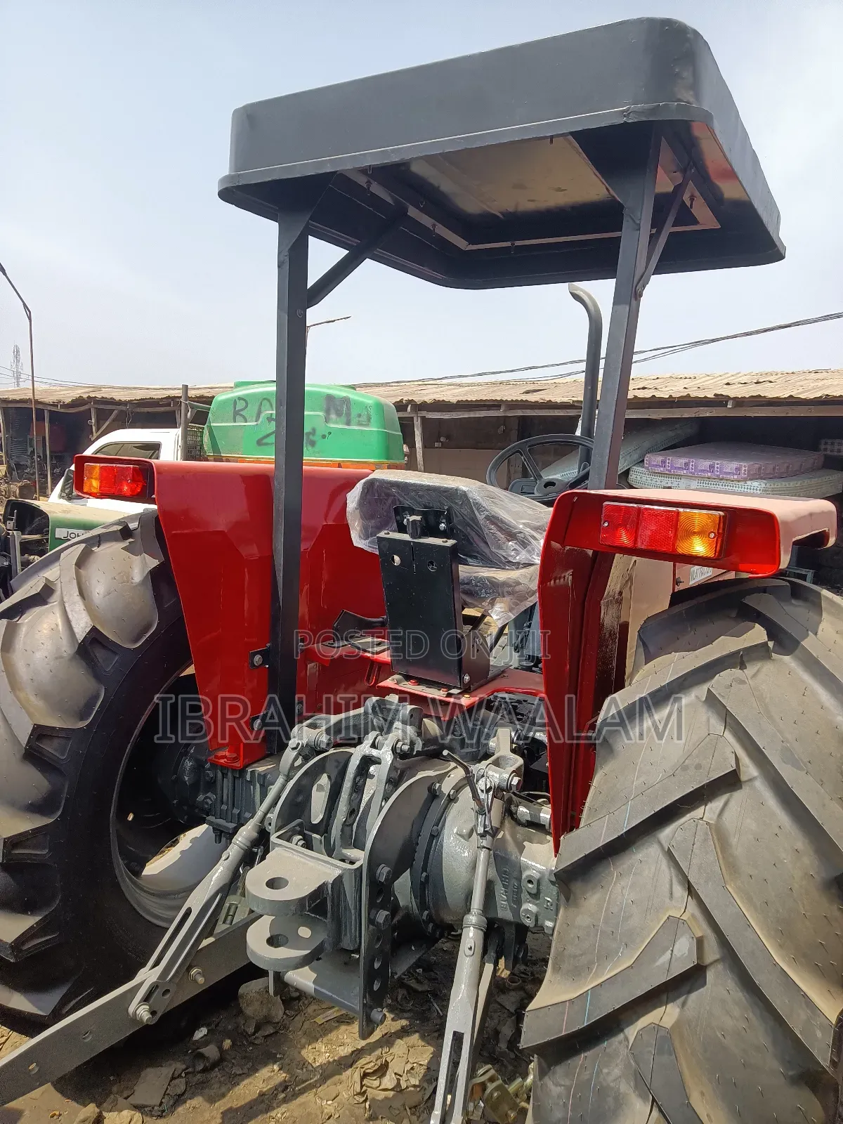 Massey Ferguson 375