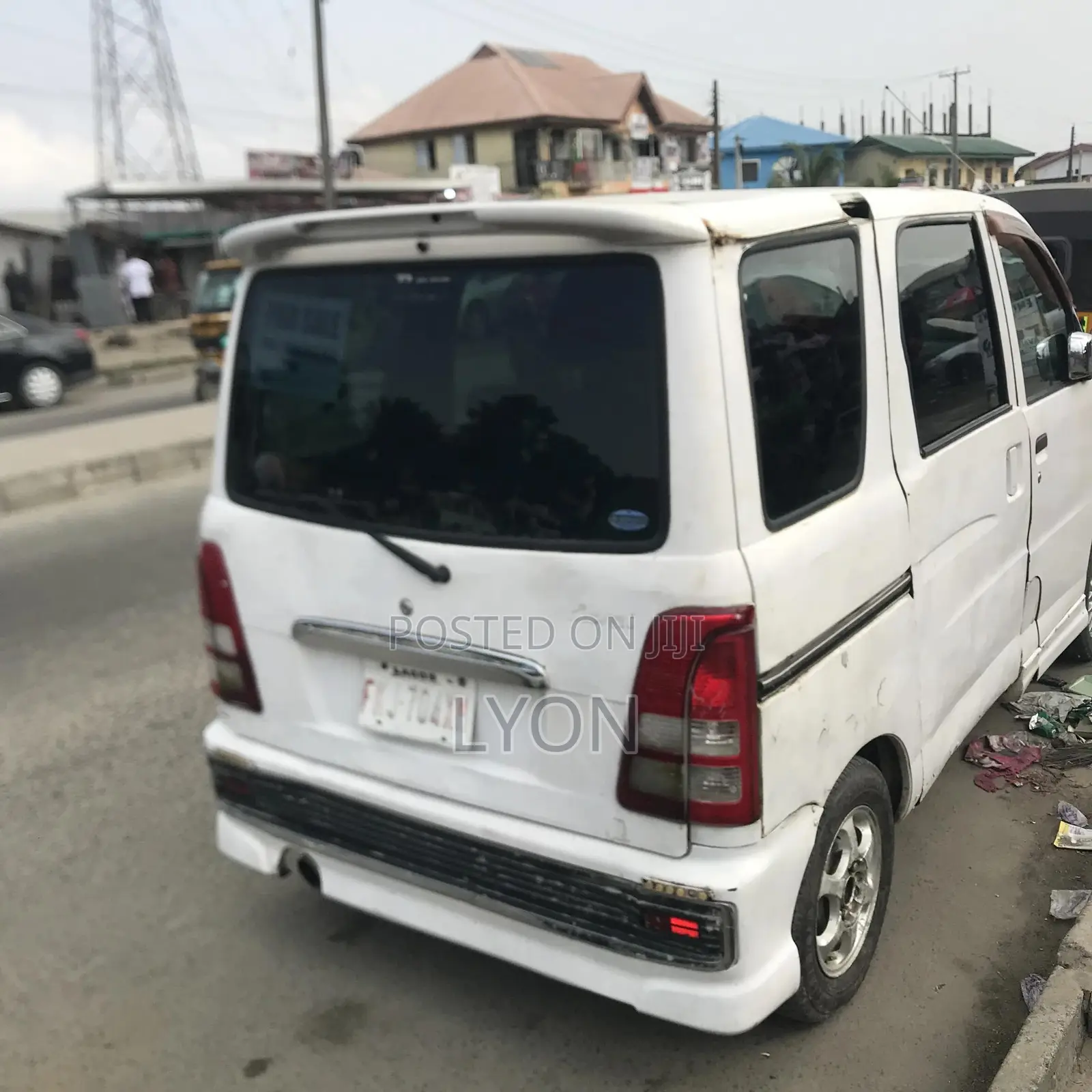 Suzuki APV Minibus 2009 White