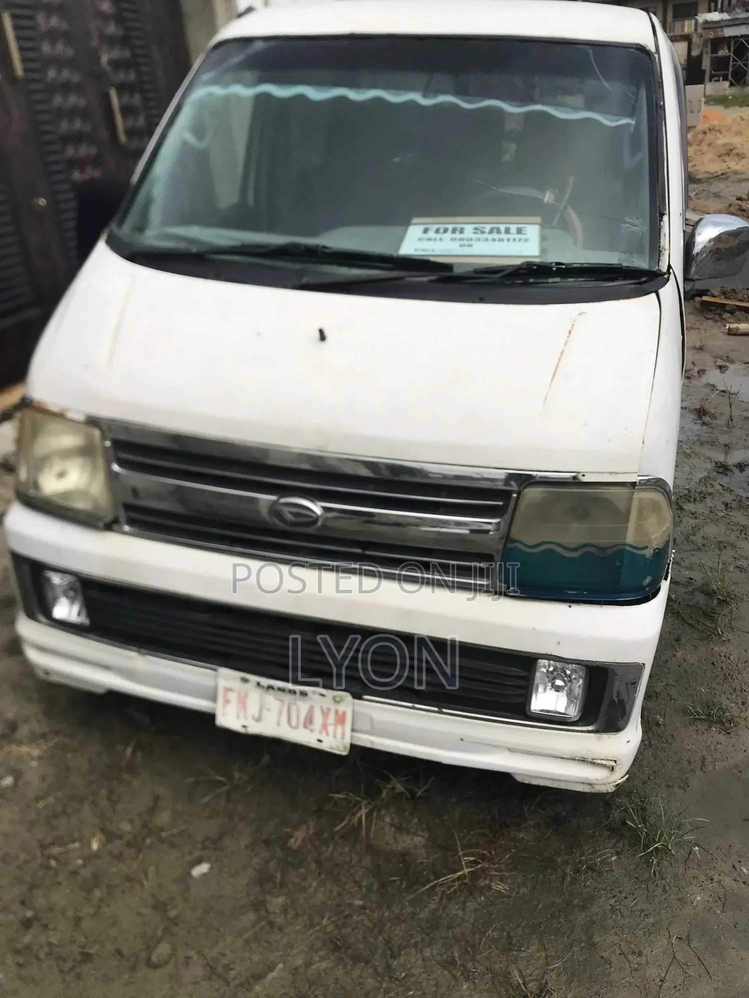Suzuki APV Minibus 2009 White