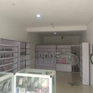 Shop to Let